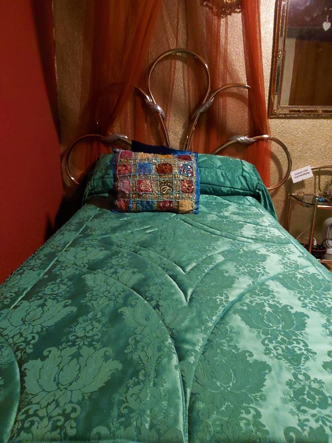 Alicante Room And Gayfriendly Экстерьер фото
